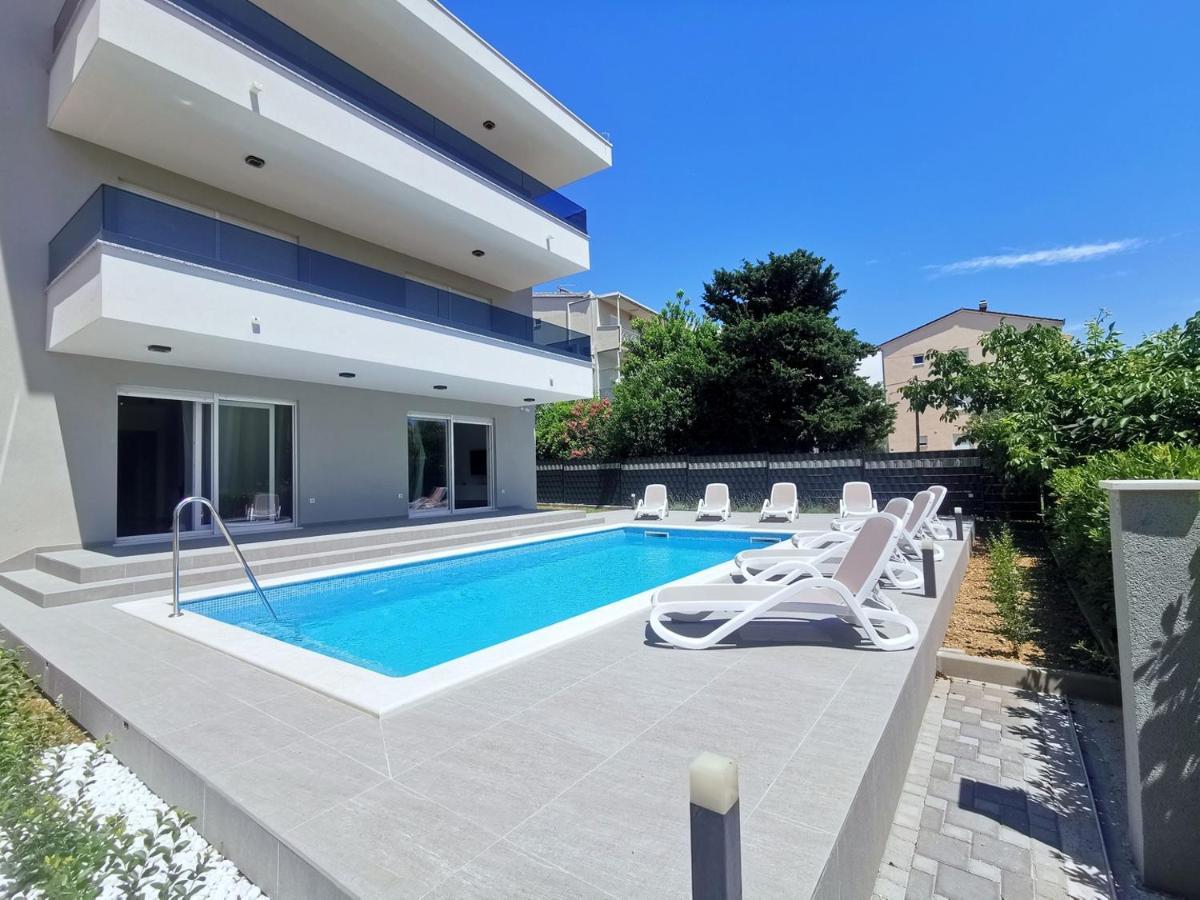 Seka Apartments With A Pool Kaštela Exteriör bild