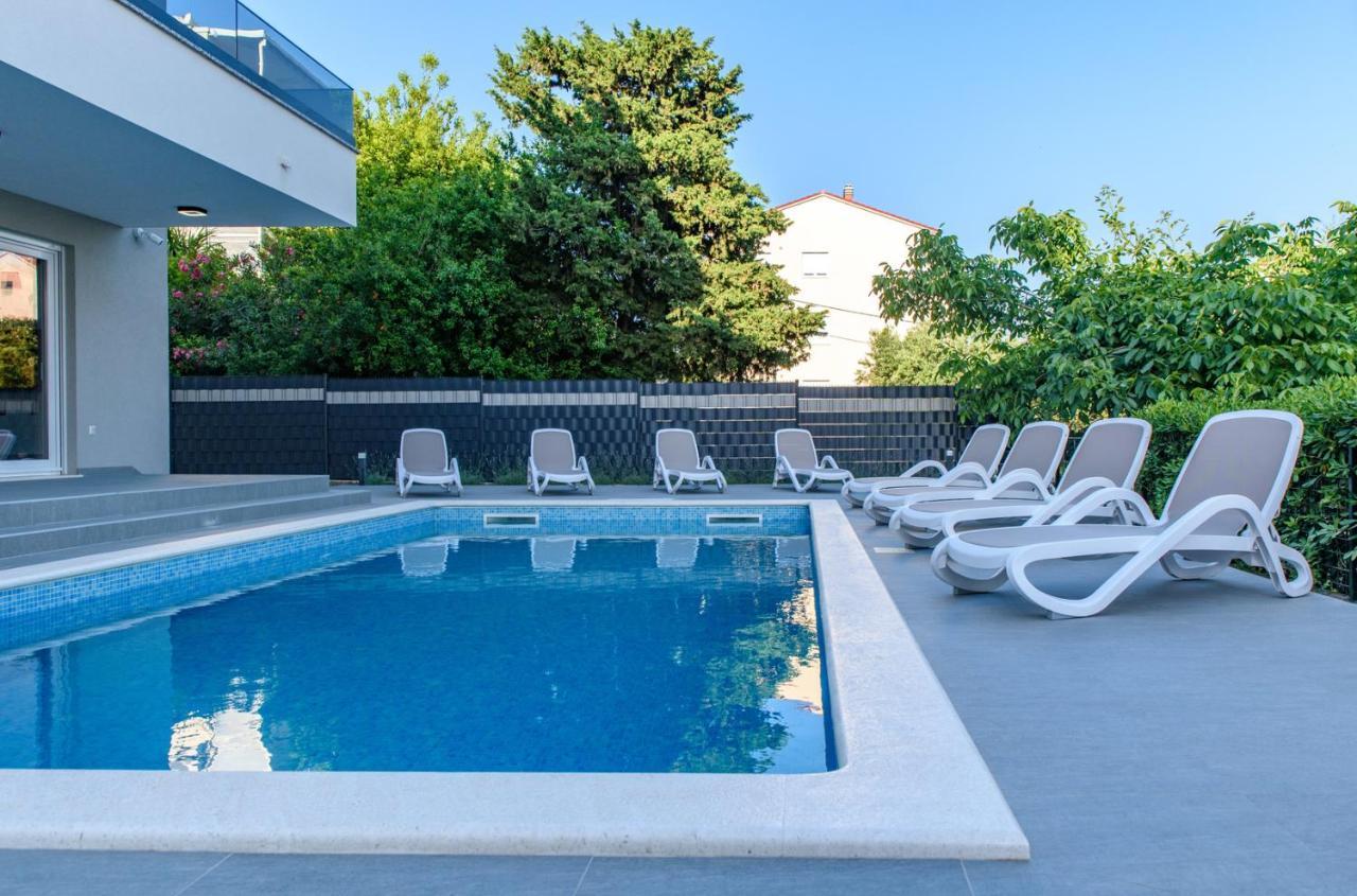 Seka Apartments With A Pool Kaštela Exteriör bild