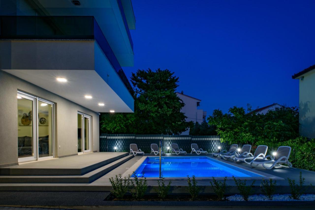 Seka Apartments With A Pool Kaštela Exteriör bild