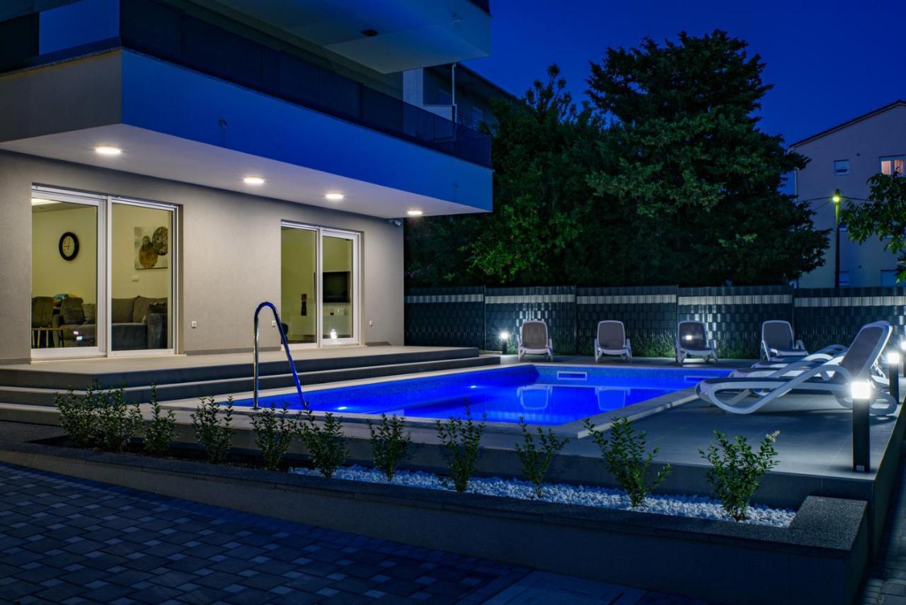 Seka Apartments With A Pool Kaštela Exteriör bild